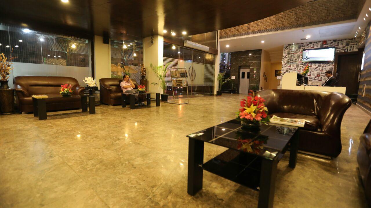 โรงแรมวิชัย พาราไดซ์ ลัคเนา ภายนอก รูปภาพ